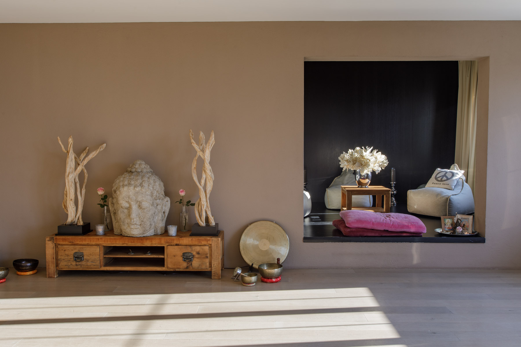 Shala mit Lounge